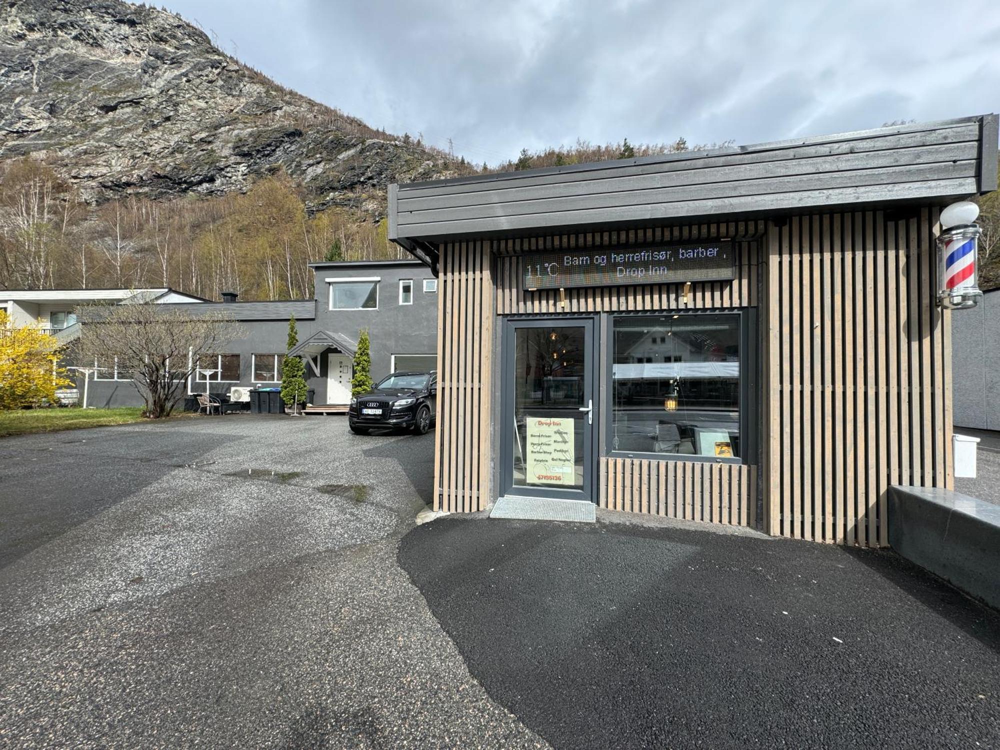 Den Vesle Sjarmoren As The Most Central Place In Ardal ! Free Parking On The Site ! Årdal Exterior foto